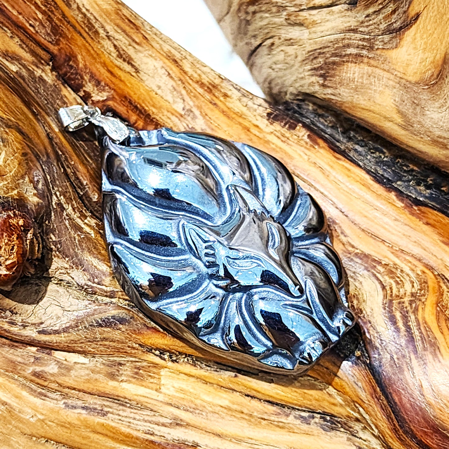 Terahertz Foxy Pendant