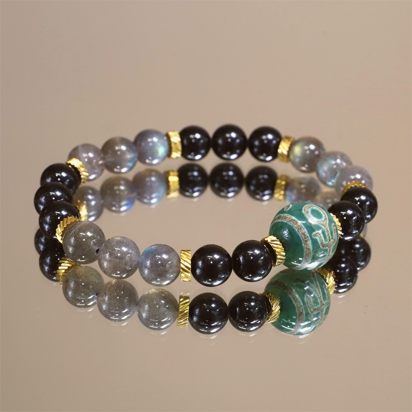 The Mystic Ripple - Labradorite Bracelet